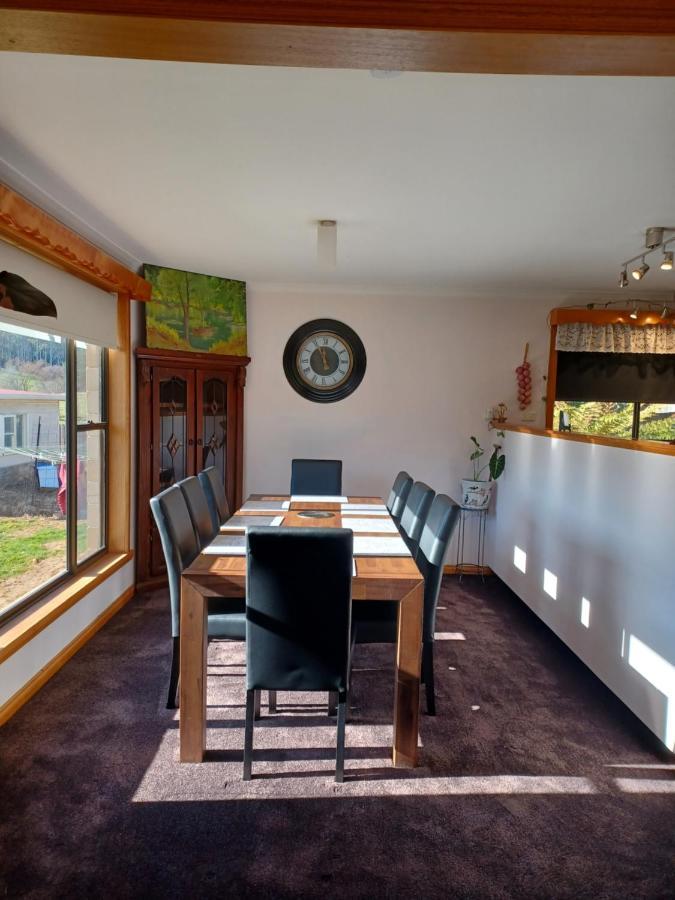 Villa The Tigers Lair Accomadation à Mole Creek Extérieur photo